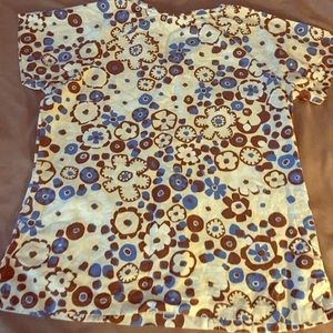 🎉2/$15🎉 Scrub tops